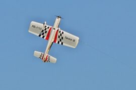 Akrobatický upútaný model F2B počas Memoriálu Jozefa Gábriša